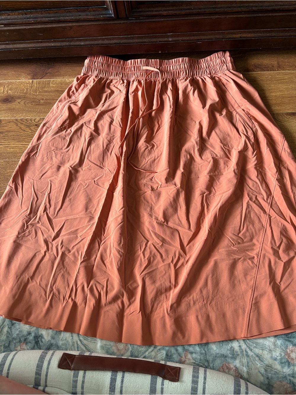 Athleta midi Athletic skirt in size 18